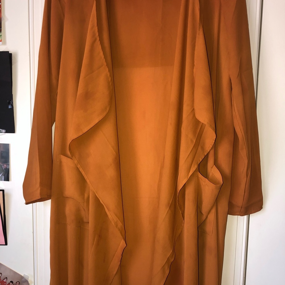 super cute cardigan!